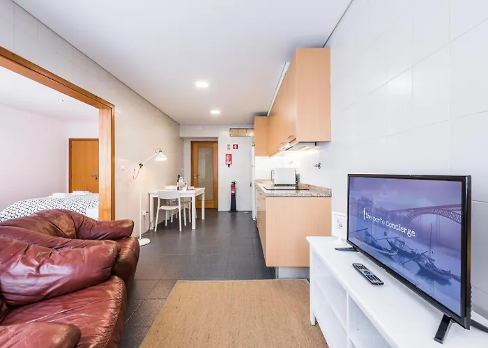 GuestReady - Ao Coliseu 2D Central studio suite